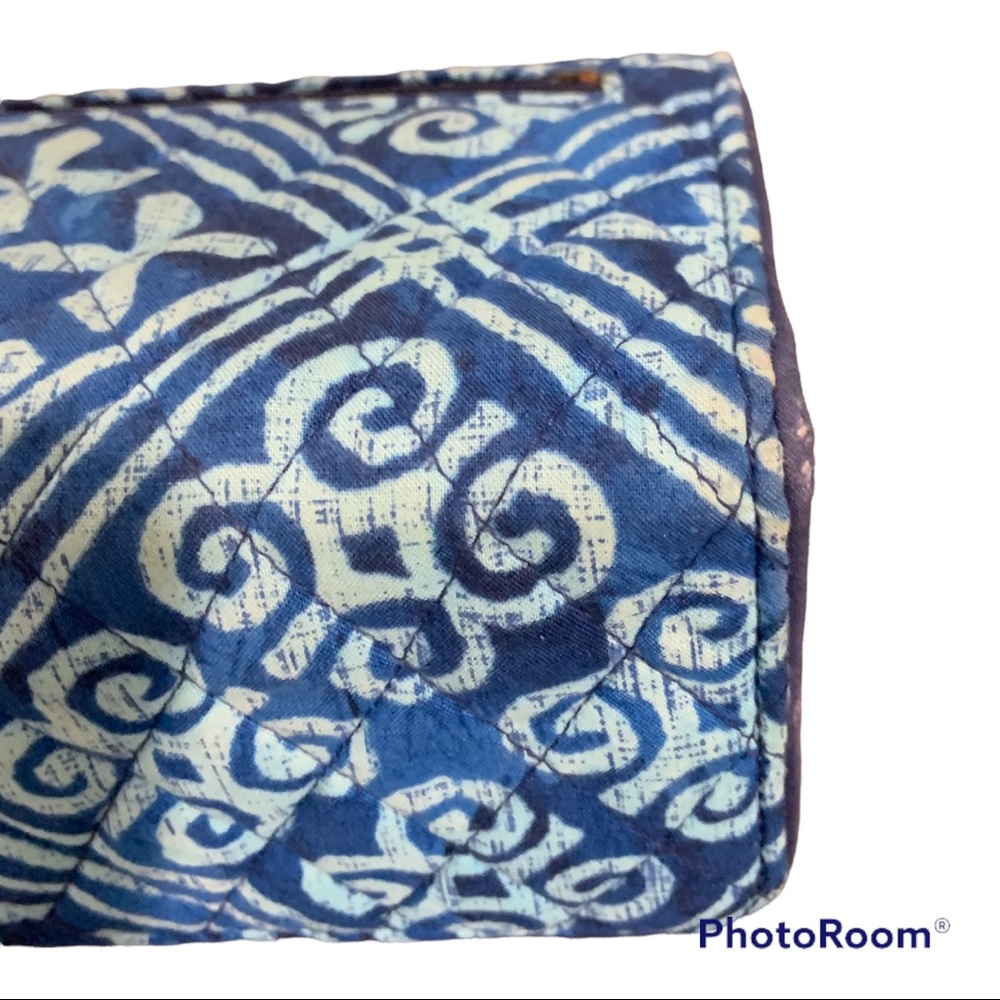 Vera Bradley Trifold Wallet Cuban Tiles Blue Quilted Cotton Magnetic 15707-G03 - Picture 6 of 6